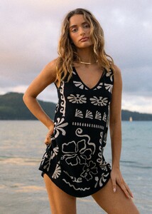 Saskia - PoolsidePar - JamiacaKnitDress9.jpg