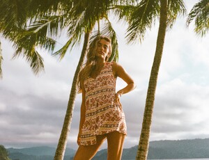 Saskia - PoolsidePar - Samoa_V_Button_Up_Dress_9F.jpg