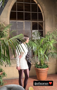 Screenshot 2025-12-21 at 17-09-43 Sofia Carson _ София Карсон.png