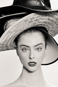 StaceyLG - NewWorld Port - 1588221748.jpg