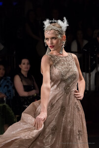 Sue Wong Retrospective LAFW, May '18 - DSC_21391 (OliaA).jpg