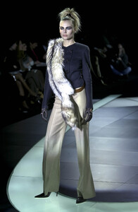 Valentino 2001 Women RTW 37.jpg