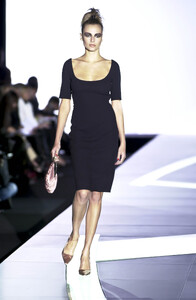 Valentino 2001 Women RTW 53.jpg