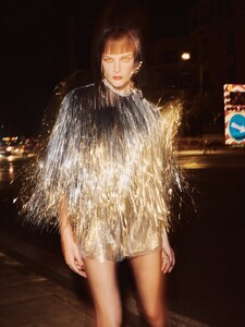 Vogue Greece 12-2025_13.jpg