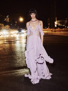 Vogue Greece 12-2025_23.jpg