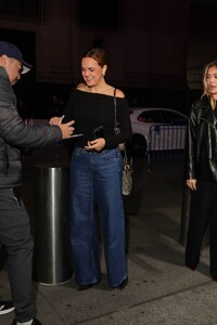 bailee-madison-in-off-shoulder-top-and-denim-at-new-york-knicks-game-2025-3.jpg
