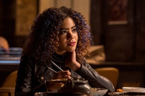 gg-2x04-stills_005.jpg