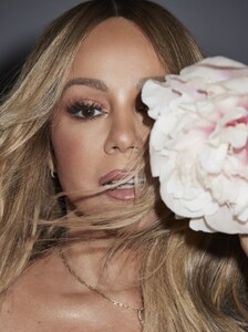 mariah-carey-bazaar-s-september-2025-cover-a-modern-classic-reinvention-7.jpg