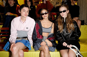 miu-pfw-show_003.jpg