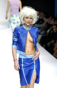 s01youYoungCoveri-53  bigMole.jpg