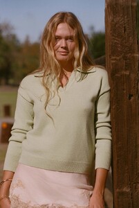 thomas-sweater-green-collared-sweater-5174512_2400x.jpg