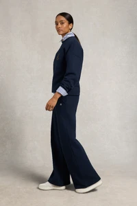 13CollegiateWideLegJogger_InkNavy_225MJGR028772_250709_AW25EcomAJ_15262_3_7ad1e9ae-fcb8-46e7-bdda-d24fe5430e90.webp