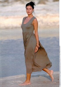 1988 Monica bellucci Grazia It 05.JPG