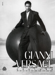 1990-w-G-Versace-4.jpg