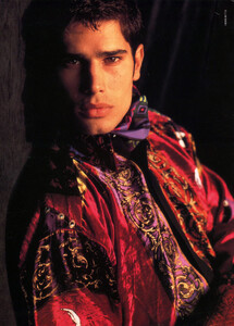 1991-92-aw-Versace-cat-CA-5a.jpg