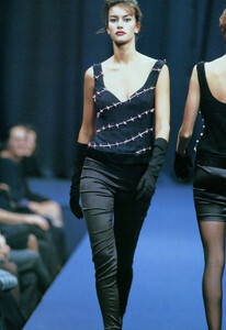 1992-ss-CostumeNational-SH-1.jpg