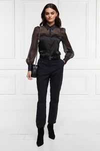 2023-07-12_13_AW23_Ecomm102789_Look2-ImogenShirt_Black__3.webp