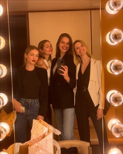 [2025.11.17] careyalyn_582747561_18542875846025496_4289202019430220067_n.jpg