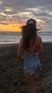 [2025.12.28] danielamelchior_3797544379863777178.jpg