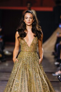 2026 Deva Cassel walks the runway during the Elie Saab Haute Couture 13.jpg