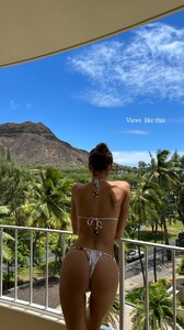 [2026.01.02] lizkovalenkoo_3801579954027858352.jpg