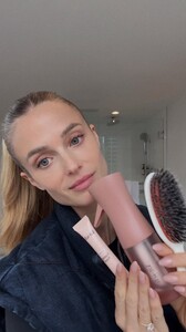 [2026.01.03] katelove_3802426563669939967.jpg