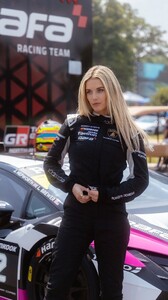 [2026.01.04] lindsaymariebrewer_DTEoUyEbJw.jpg