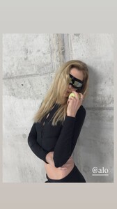 [2026.01.05] stellamaxwell_3803816777097693636.jpg