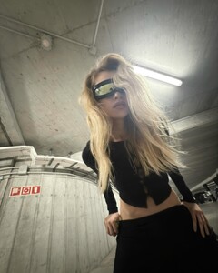 [2026.01.05] stellamaxwell_607134413_18561702484030343_8383896535301962380_n.jpg