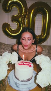 [2026.01.09] nina's2026-1-9-17.34.60 story.jpg