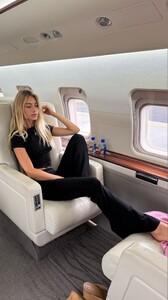 [2026.01.12] ellaayalon's2026-1-12-3.22.439 story.jpg