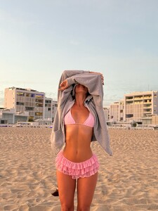 [2026.01.13] carmellarose_612206627_18558014662035727_3395338601281489383_n.jpg