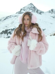 [2026.01.13] loveshackfancy_611298326_18553673401031905_1442824454758265239_n.jpg