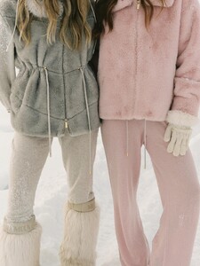 [2026.01.13] loveshackfancy_613807535_18553977127031905_6355567600843610052_n.jpg