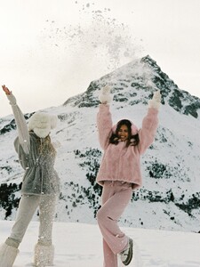 [2026.01.13] loveshackfancy_615353105_18553977100031905_4460758965030398466_n.jpg