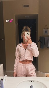 [2026.01.16] lindsaymariebrewer's2026-1-17-3.20.353 story.jpg