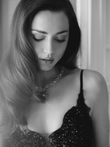 [2026.01.17] ana_d_armas_618736205_18549061912061820_7828993740043396014_n.jpg