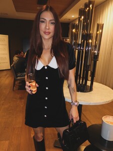 [2026.01.17] ariannyceleste_613099185_18556570381023607_4534636847896953664_n.jpg