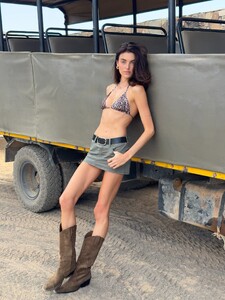 [2026.01.18] celinebethmann_618656061_18376881094158308_4947988279507447994_n.jpg