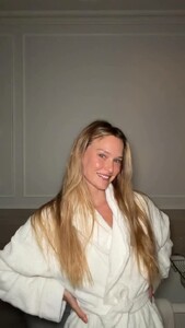 [2026.01.19] livelle_DTspZtjMYW.jpg