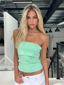 [2026.01.20] ellaayalon_619834750_18554370604005827_3215117863874561230_n.jpg