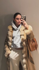 [2026.01.23] msgigiparis's2026-1-23-14.4.292 story.jpg