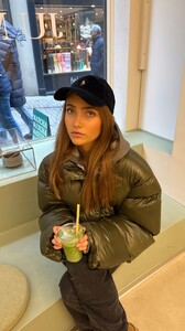 [2026.01.24] corneliazeile's2026-1-24-18.14.434 story.jpg