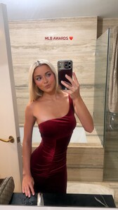 [2026.01.24] livvydunne's2026-1-24-17.28.310 story.jpg