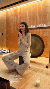 [2026.01.25] kellygale's2026-1-25-18.27.670 story.jpg