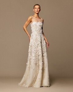 [2026.01.27] naeemkhanbride_622329472_18449493070102381_6763650719307574721_n.jpg