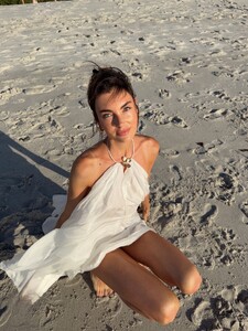 [2026.01.29] celinebethmann_624751667_18378071215158308_2920604537413662216_n.jpg