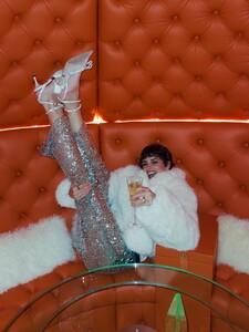 [2026.01.01] taylor_hill_608382090_18553726936024492_6023375072873244791_n.jpg