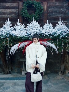 [2026.01.01] taylor_hill_610280023_18553726993024492_6239143977215680608_n.jpg