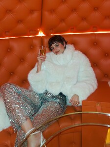 [2026.01.01] taylor_hill_610541223_18553726894024492_6065004500269633087_n.jpg